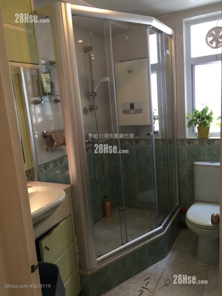 康麗花園 售盤 3 房 , 2 浴室 732 平方呎 康麗花園 售盤 3 房 , 2 浴室 732 平方呎