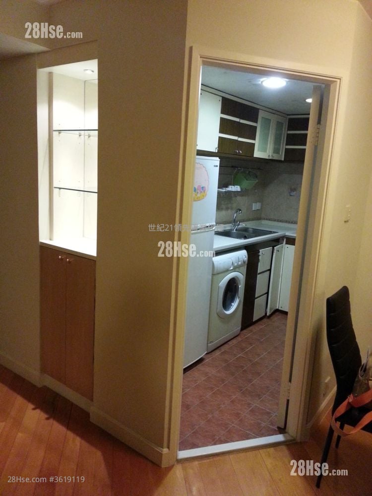 康麗花園 售盤 3 房 , 2 浴室 732 平方呎 康麗花園 售盤 3 房 , 2 浴室 732 平方呎