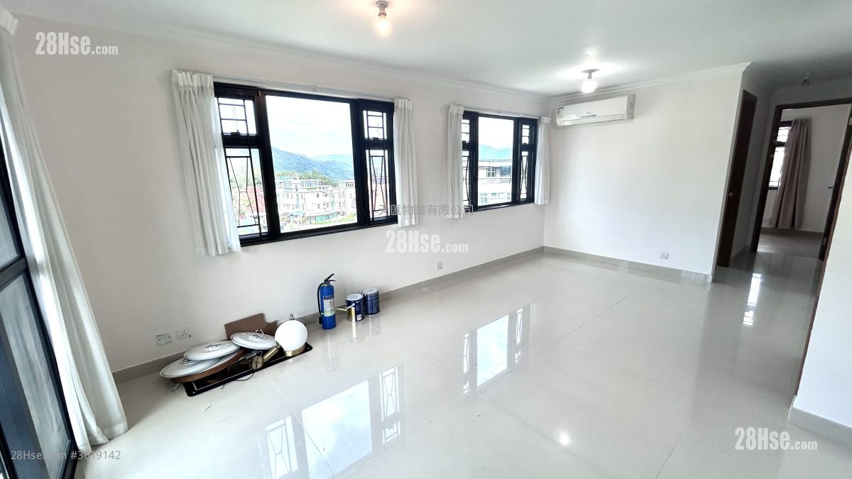 Village Rental 3 Bedrooms , 1 Bathroom Village Rental 3 Bedrooms , 1 Bathroom