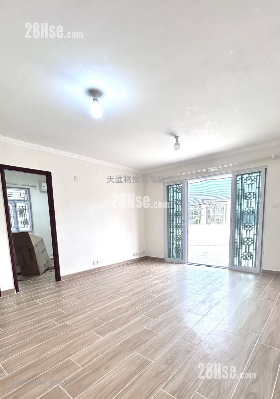 Village Rental 3 Bedrooms , 1 Bathroom Village Rental 3 Bedrooms , 1 Bathroom