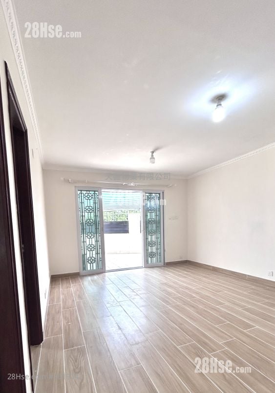 Village Rental 3 Bedrooms , 1 Bathroom Village Rental 3 Bedrooms , 1 Bathroom