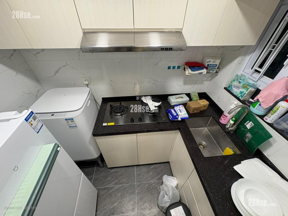 Ho Shun King Building Rental 2 Bedrooms , 1 Bathroom 358 ft² Ho Shun King Building Rental 2 Bedrooms , 1 Bathroom 358 ft²
