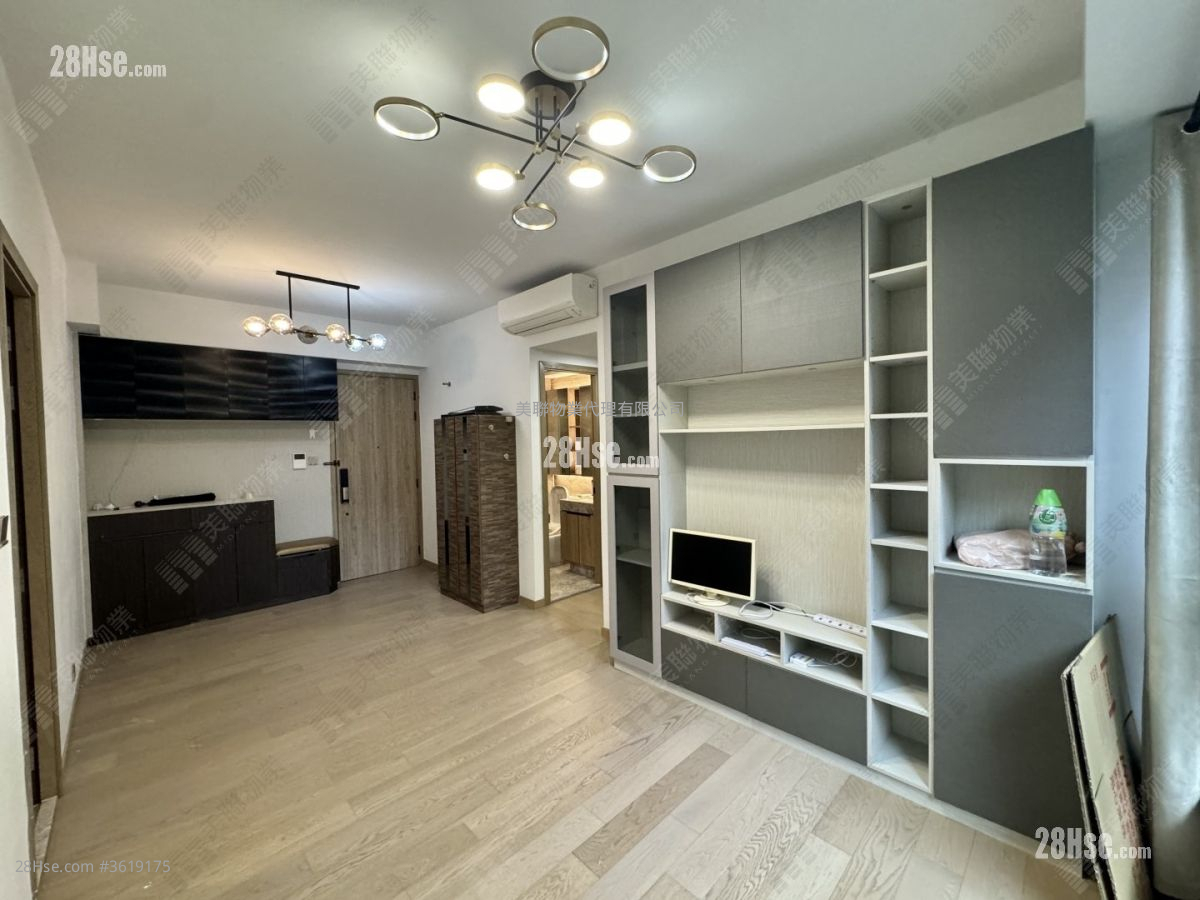 Centra Horizon Sell 2 Bedrooms , 1 Bathroom 620 ft² Centra Horizon Sell 2 Bedrooms , 1 Bathroom 620 ft²