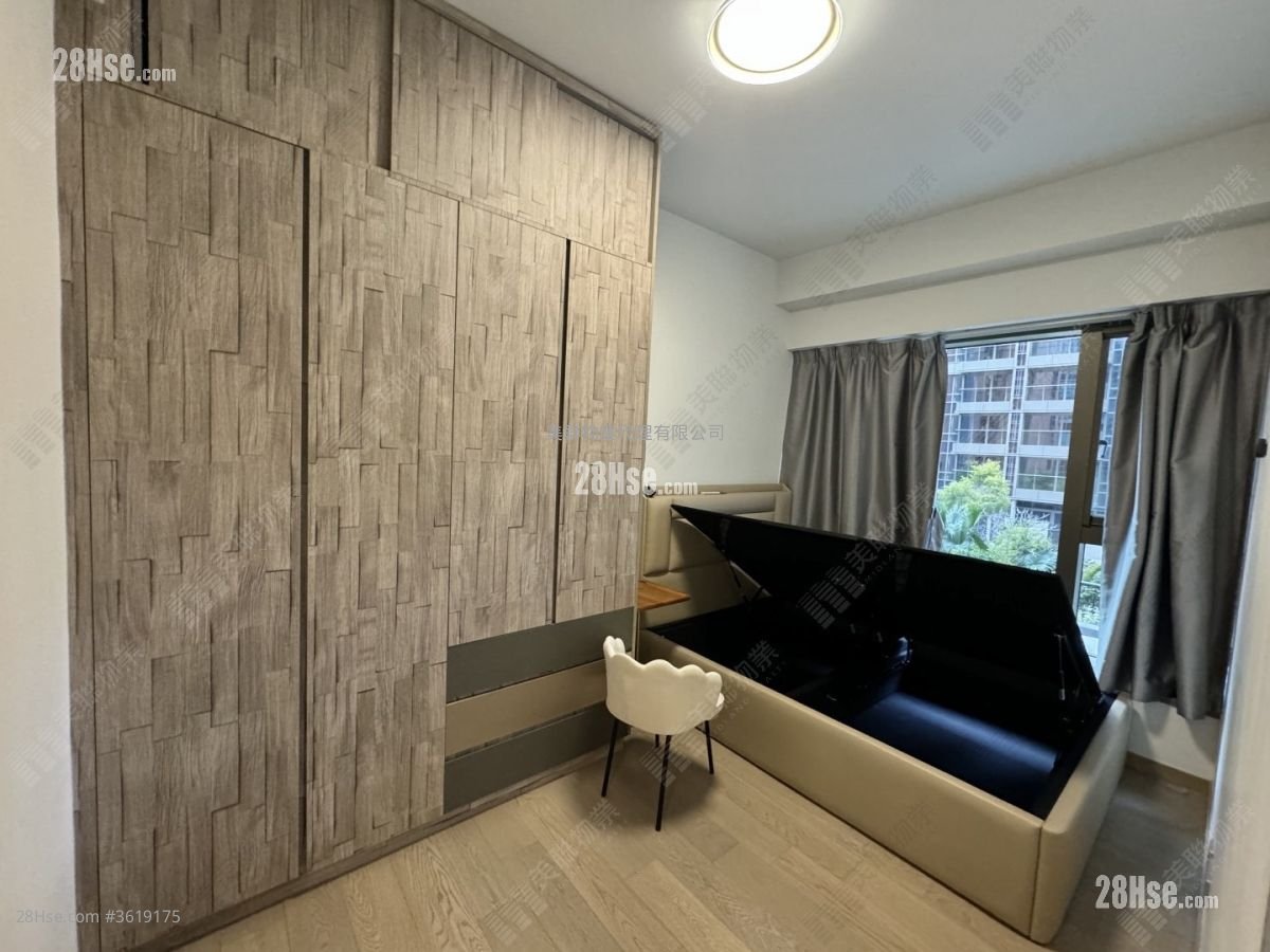 Centra Horizon Sell 2 Bedrooms , 1 Bathroom 620 ft² Centra Horizon Sell 2 Bedrooms , 1 Bathroom 620 ft²