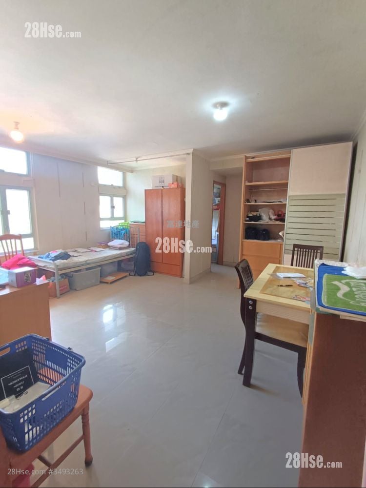 Ying Ming Court Sell 3 Bedrooms , 1 Bathroom