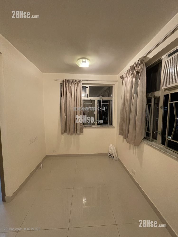 Tsuen Wan Centre Rental 324 ft² Tsuen Wan Centre Rental 324 ft²
