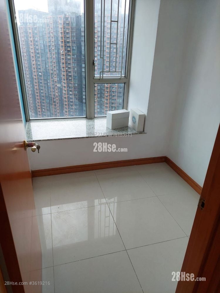 Lake Silver Sell 3 Bedrooms , 2 Bathrooms 690 ft² Lake Silver Sell 3 Bedrooms , 2 Bathrooms 690 ft²
