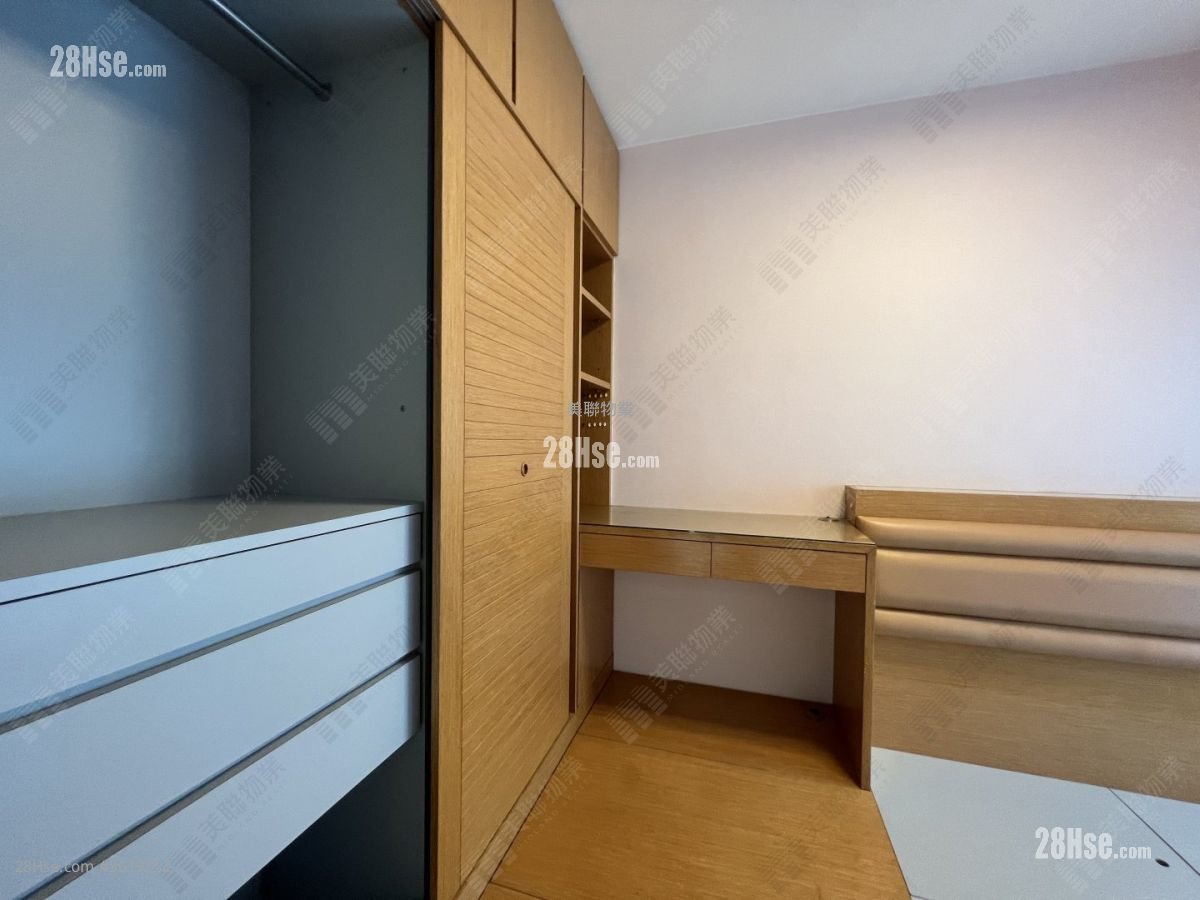 Century Gateway Sell 2 Bedrooms , 1 Bathroom 465 ft² Century Gateway Sell 2 Bedrooms , 1 Bathroom 465 ft²