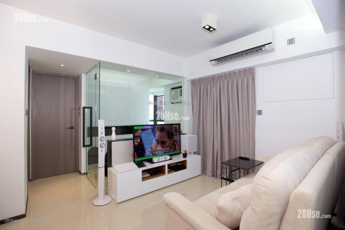 Beneville Sell 2 Bedrooms 445 ft² Beneville Sell 2 Bedrooms 445 ft²