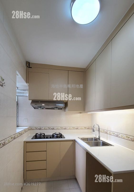 South Horizons Sell 4 Bedrooms , 2 Bathrooms 730 ft² South Horizons Sell 4 Bedrooms , 2 Bathrooms 730 ft²