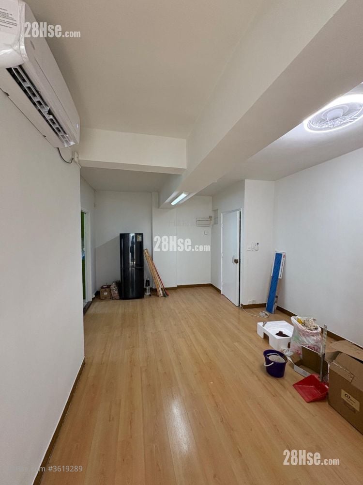 單幢樓房 售盤 3 房 672 平方呎 單幢樓房 售盤 3 房 672 平方呎