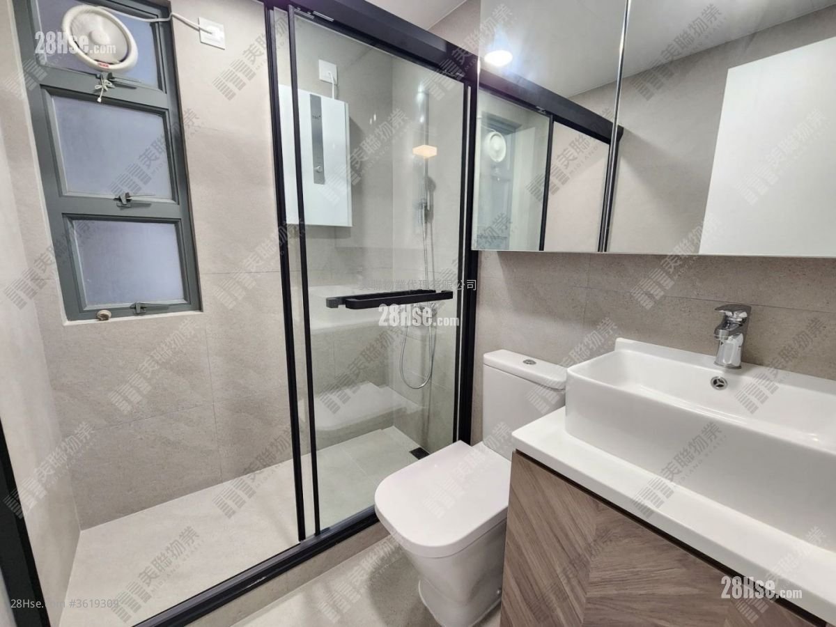 Flora Plaza Sell 2 Bedrooms 413 ft² Flora Plaza Sell 2 Bedrooms 413 ft²