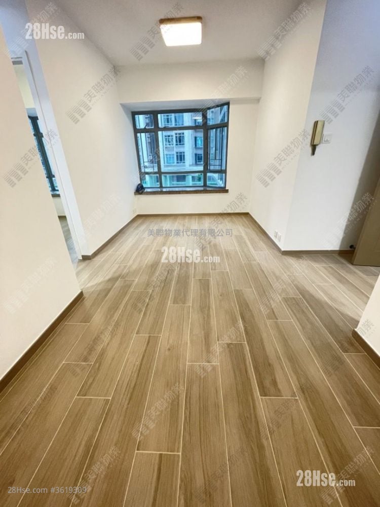 Flora Plaza Sell 2 Bedrooms 413 ft² Flora Plaza Sell 2 Bedrooms 413 ft²