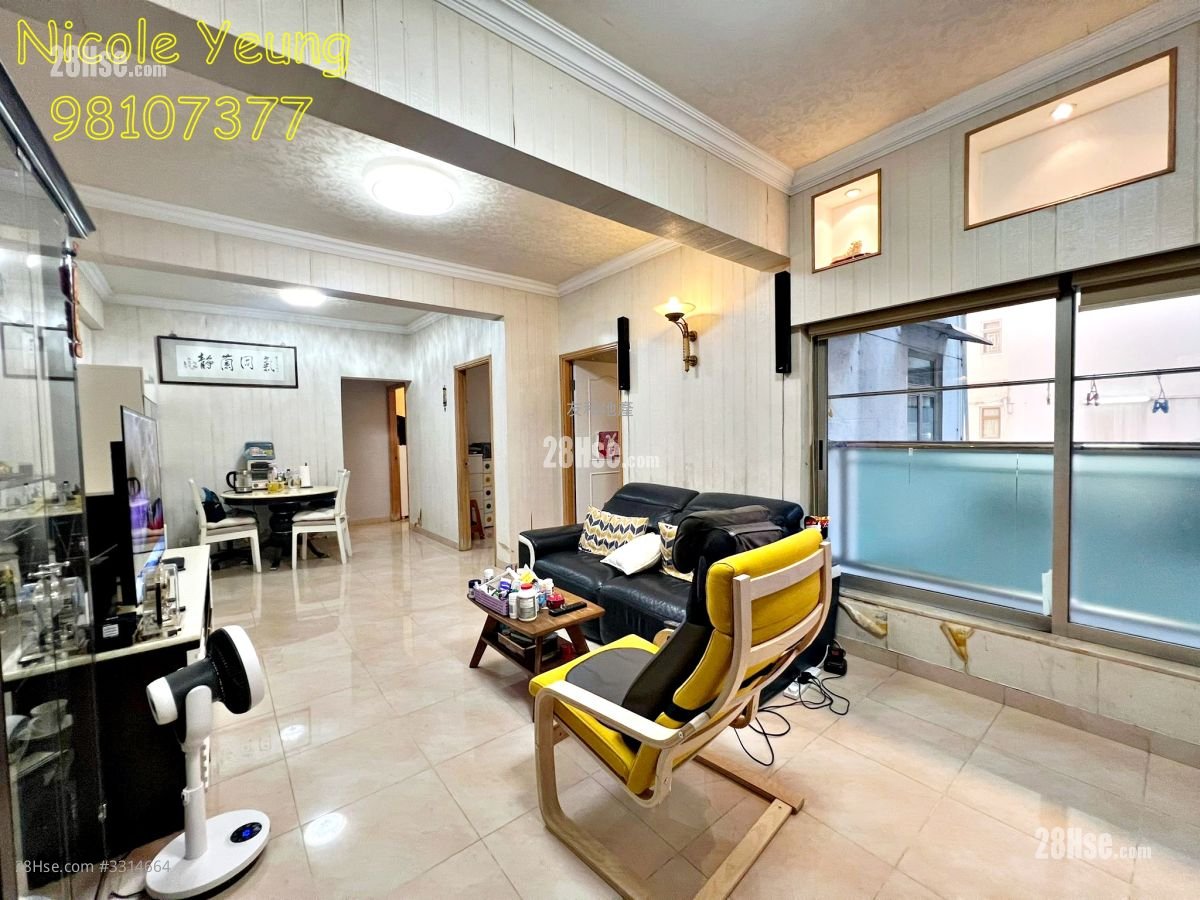 东方花园 售盘 3 房 , 2 浴室 917 平方尺