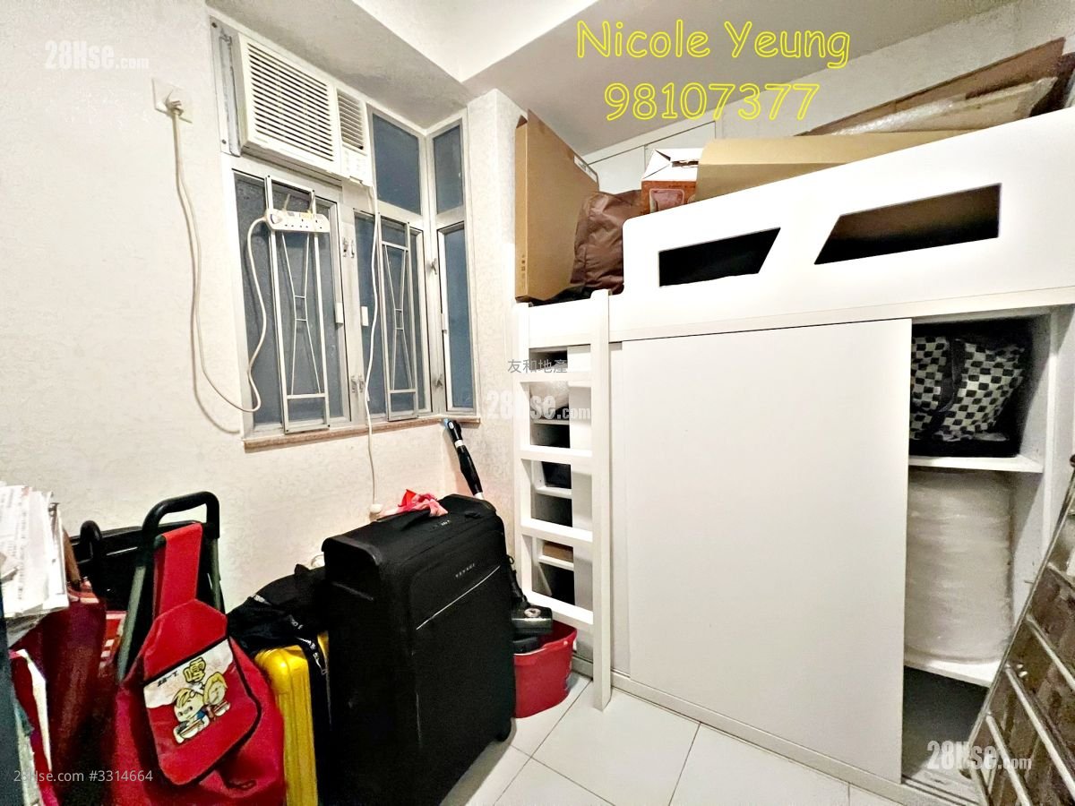 Oriental Gardens Sell 3 Bedrooms , 2 Bathrooms 917 ft² Oriental Gardens Sell 3 Bedrooms , 2 Bathrooms 917 ft²