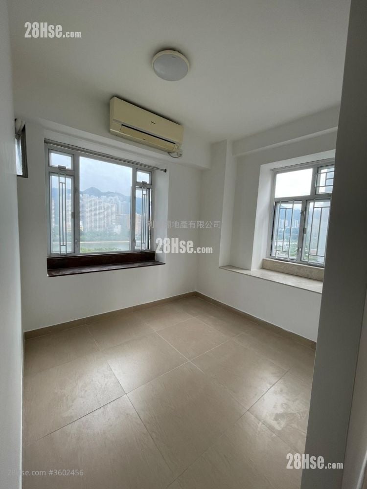 Lucky Plaza Sell 2 Bedrooms , 1 Bathroom 390 ft² Lucky Plaza Sell 2 Bedrooms , 1 Bathroom 390 ft²