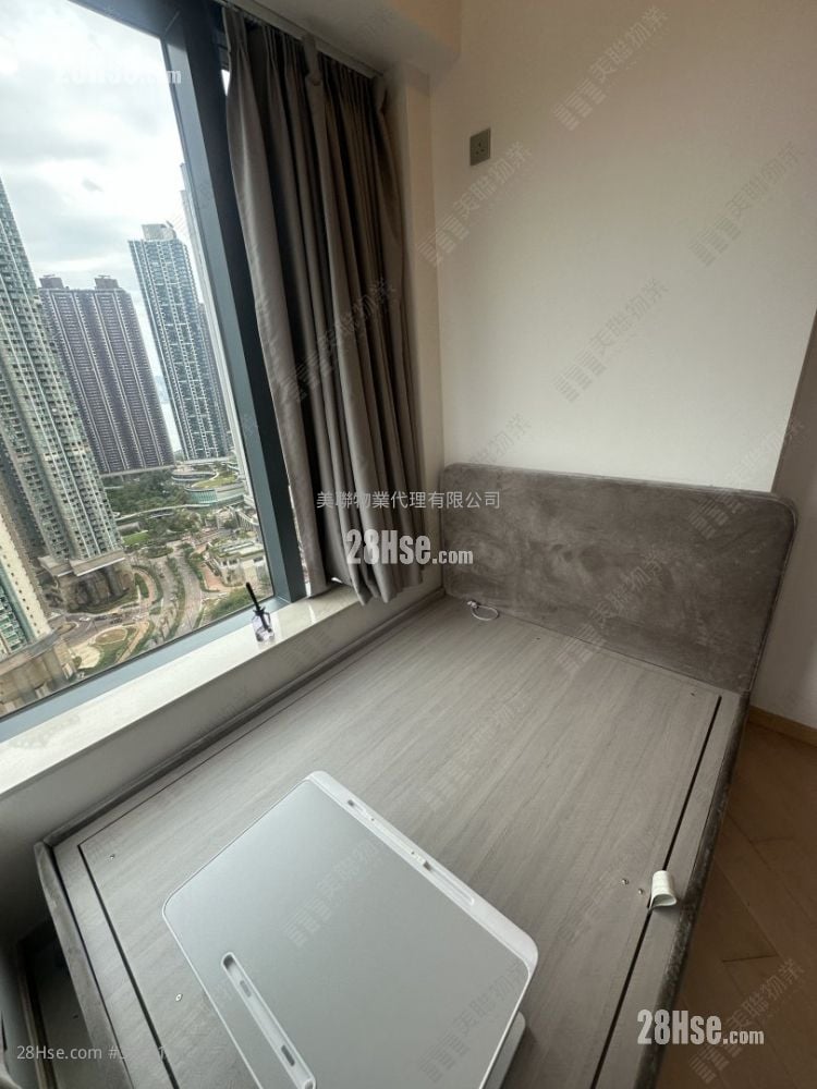 Manor Hill Rental 2 Bedrooms , 1 Bathroom 403 ft² Manor Hill Rental 2 Bedrooms , 1 Bathroom 403 ft²