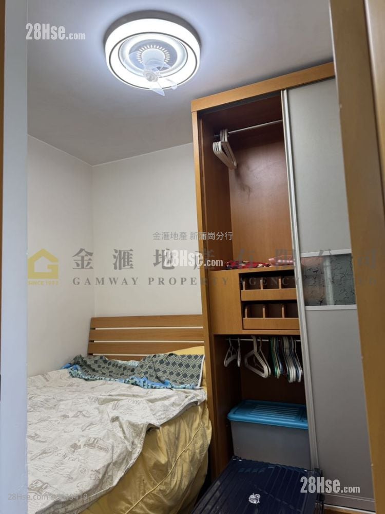 德強苑 售盤 2 房 , 1 浴室 404 平方呎 德強苑 售盤 2 房 , 1 浴室 404 平方呎