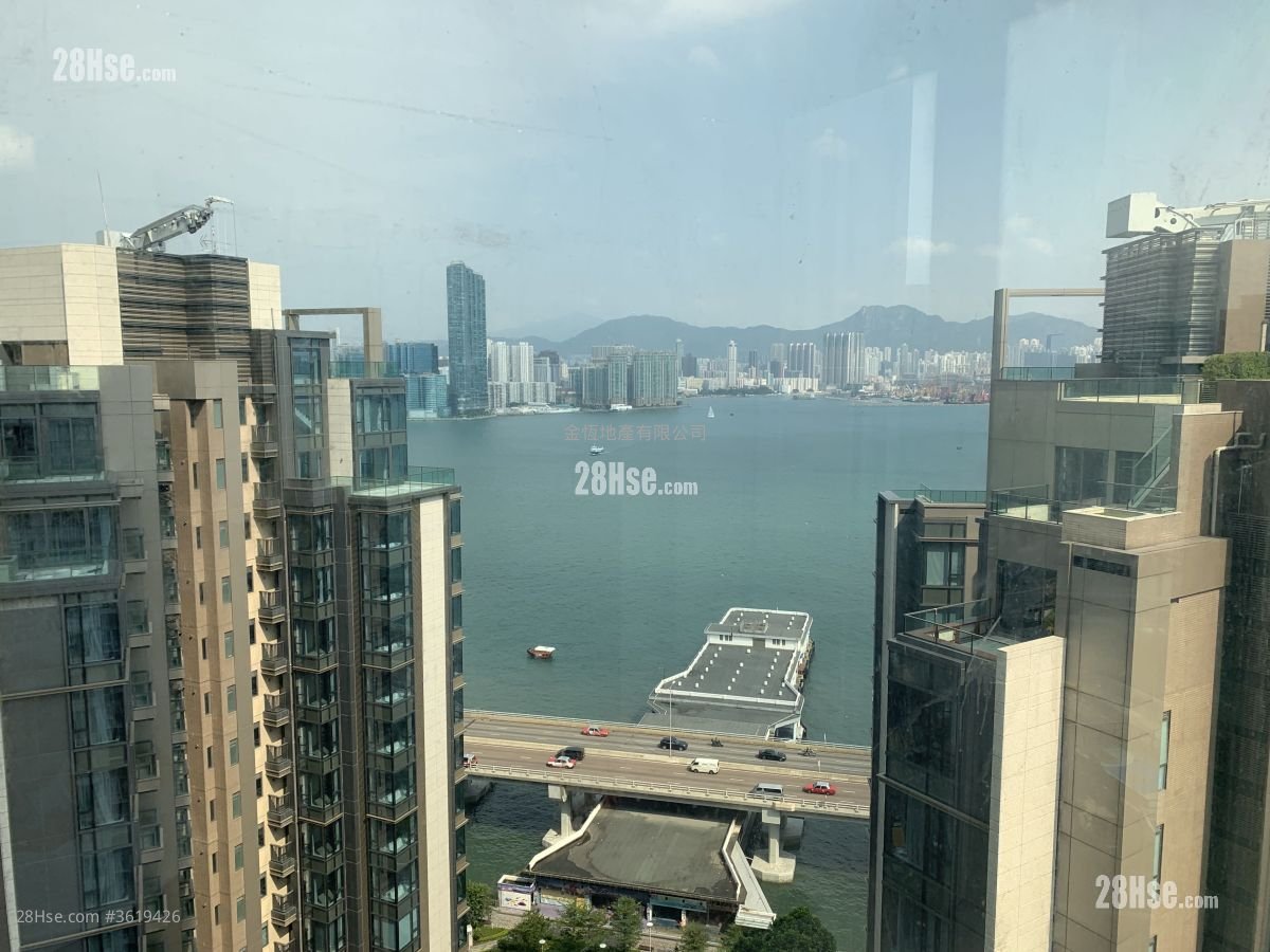 Island Lodge Sell 2 Bedrooms , 1 Bathroom 640 ft²