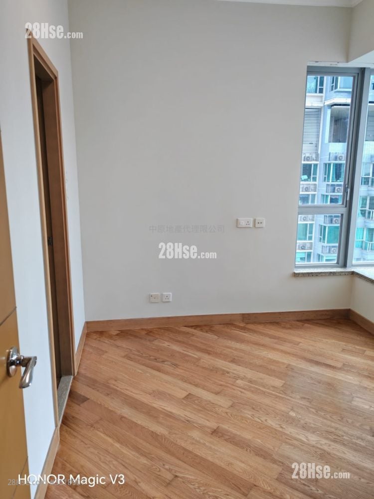 The Riverpark Rental 4 Bedrooms , 4 Bathrooms 1,382 ft² The Riverpark Rental 4 Bedrooms , 4 Bathrooms 1,382 ft²