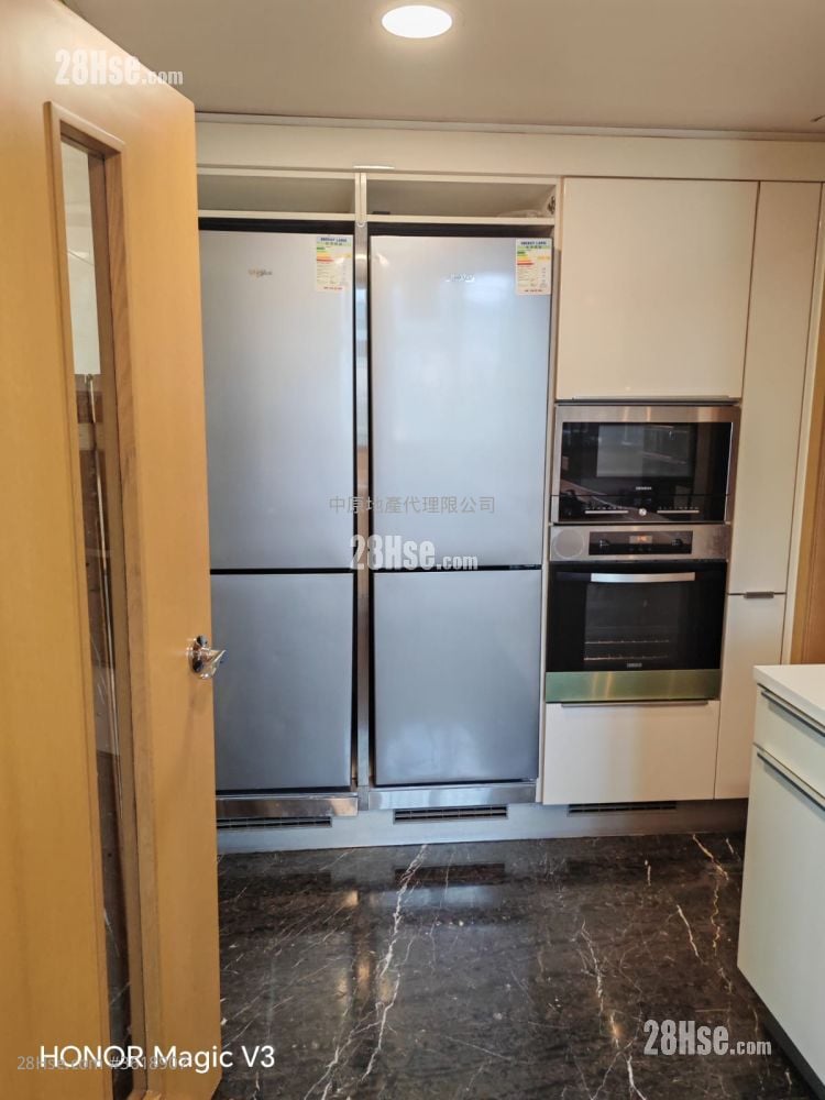 The Riverpark Rental 4 Bedrooms , 4 Bathrooms 1,382 ft² The Riverpark Rental 4 Bedrooms , 4 Bathrooms 1,382 ft²