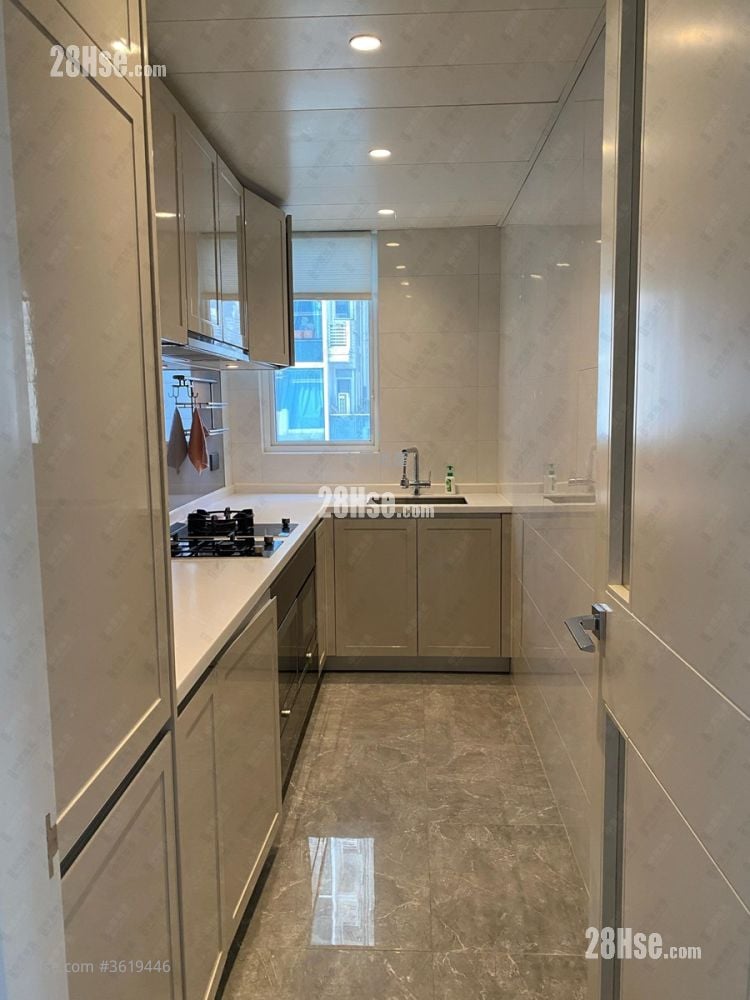Monterey Sell 3 Bedrooms , 2 Bathrooms 713 ft² Monterey Sell 3 Bedrooms , 2 Bathrooms 713 ft²