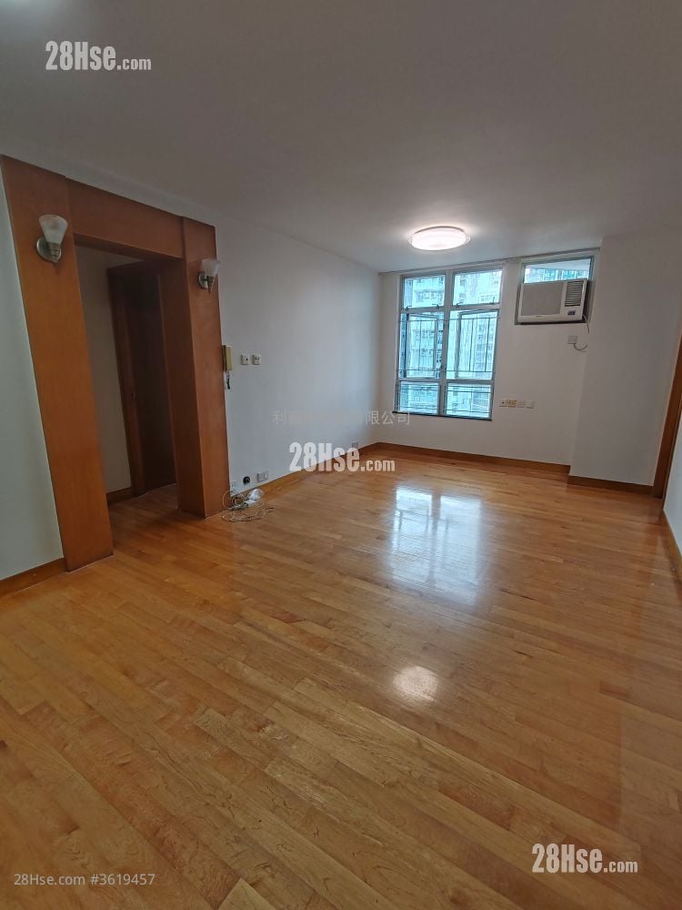 Yuk Ming Court Sell 3 Bedrooms , 1 Bathroom 607 ft² Yuk Ming Court Sell 3 Bedrooms , 1 Bathroom 607 ft²