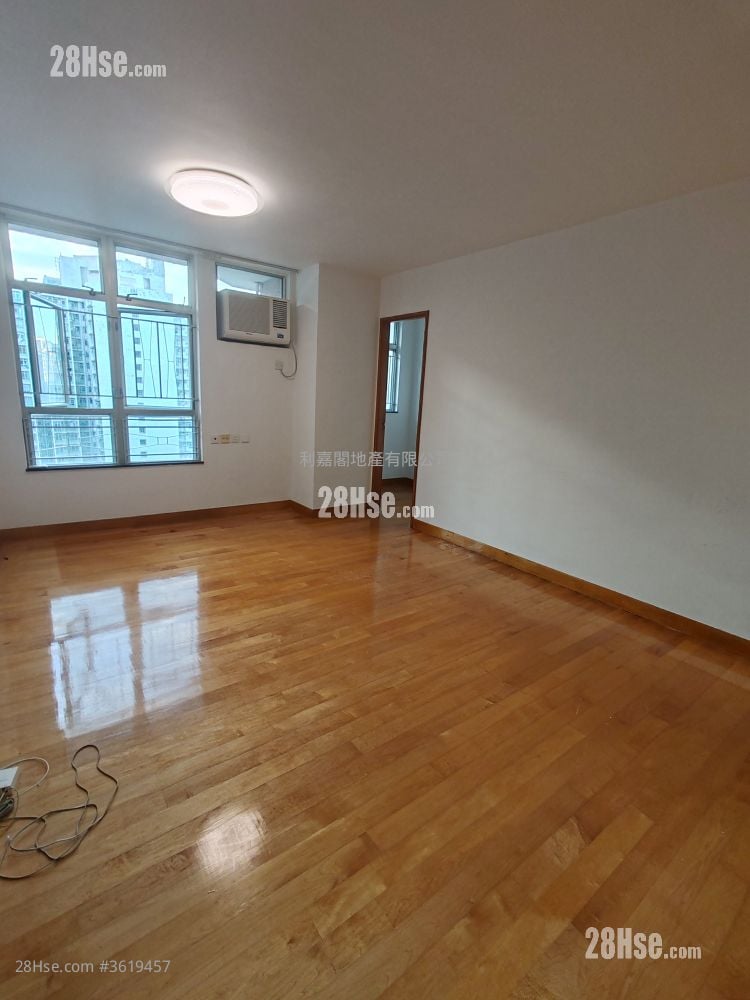 Yuk Ming Court Sell 3 Bedrooms , 1 Bathroom 607 ft² Yuk Ming Court Sell 3 Bedrooms , 1 Bathroom 607 ft²