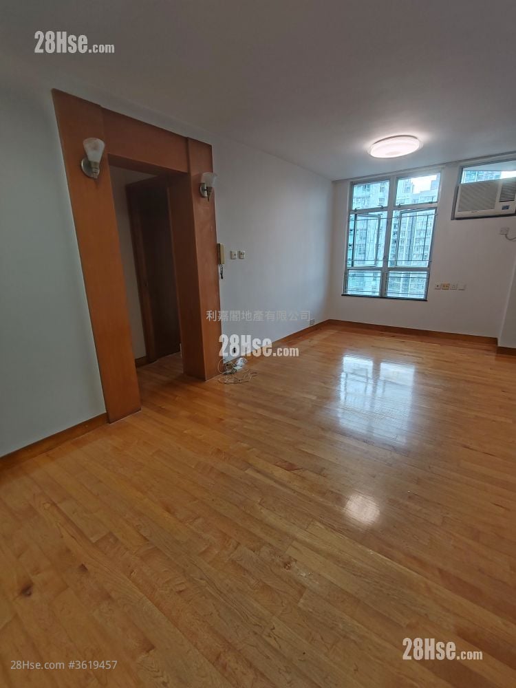 Yuk Ming Court Sell 3 Bedrooms , 1 Bathroom 607 ft² Yuk Ming Court Sell 3 Bedrooms , 1 Bathroom 607 ft²