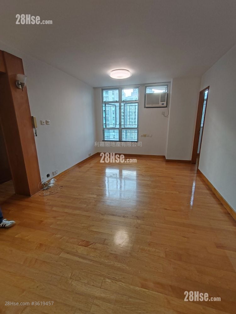 Yuk Ming Court Sell 3 Bedrooms , 1 Bathroom 607 ft² Yuk Ming Court Sell 3 Bedrooms , 1 Bathroom 607 ft²