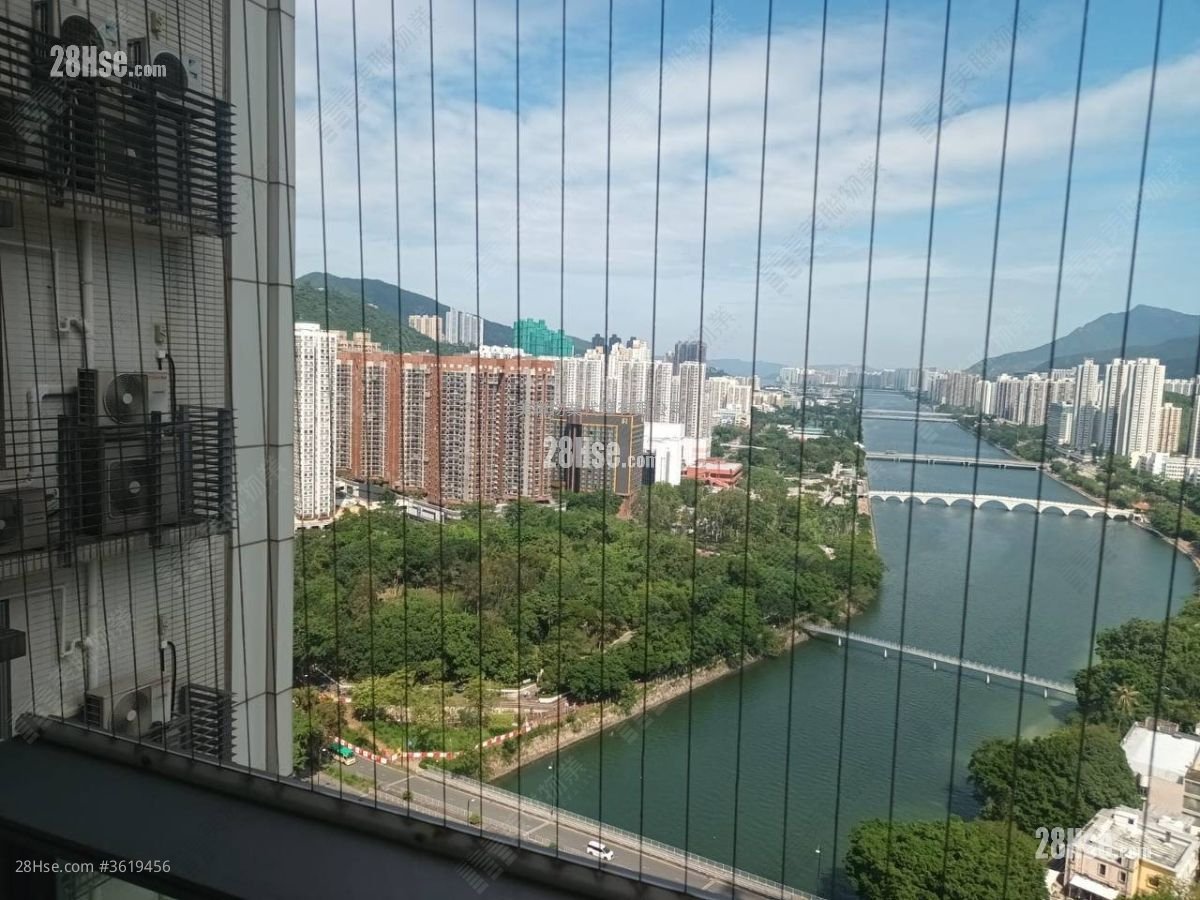 The Riverpark Rental 3 Bedrooms , 2 Bathrooms 826 ft² The Riverpark Rental 3 Bedrooms , 2 Bathrooms 826 ft²