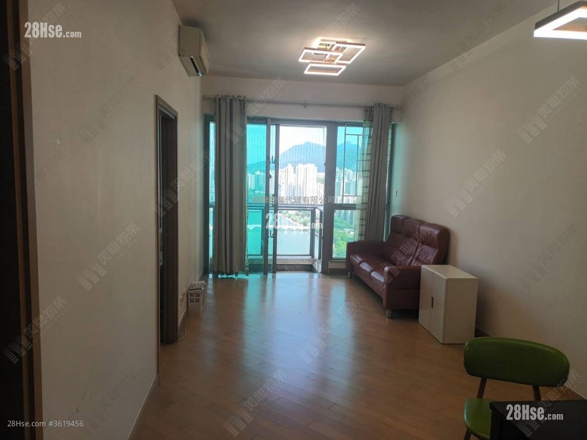 The Riverpark Rental 3 Bedrooms , 2 Bathrooms 826 ft² The Riverpark Rental 3 Bedrooms , 2 Bathrooms 826 ft²