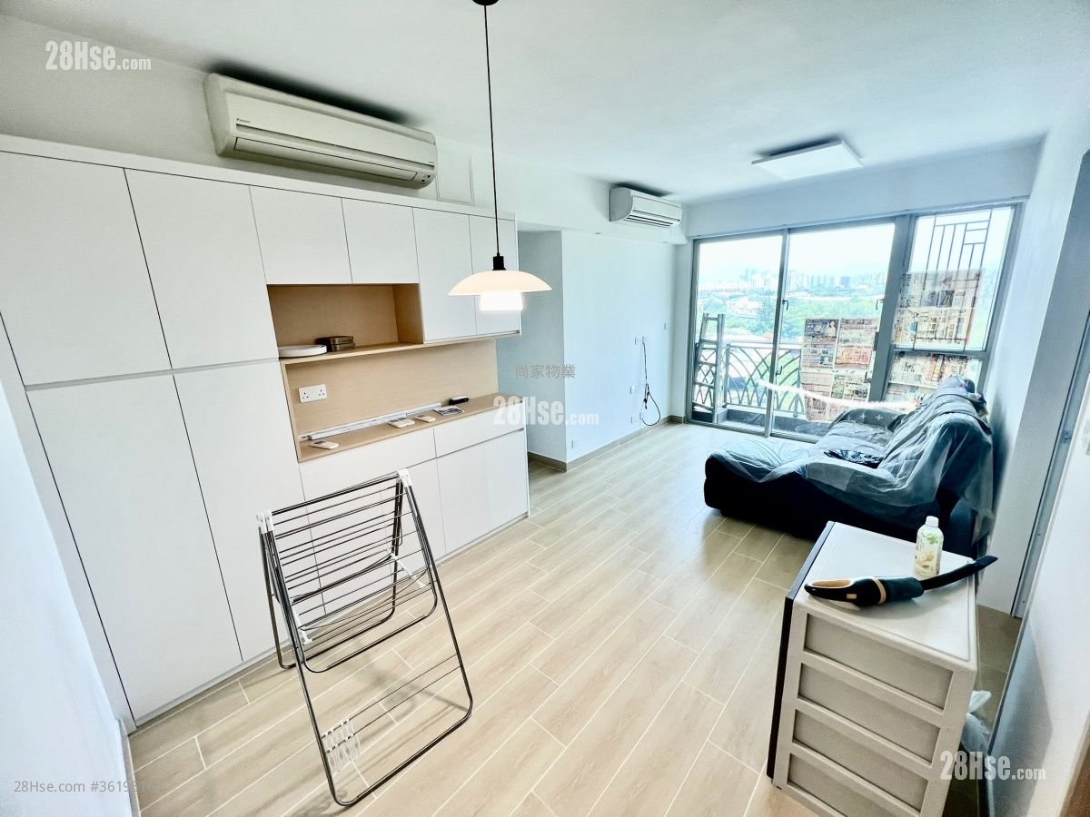 Uptown Sell 3 Bedrooms , 2 Bathrooms 753 ft² Uptown Sell 3 Bedrooms , 2 Bathrooms 753 ft²