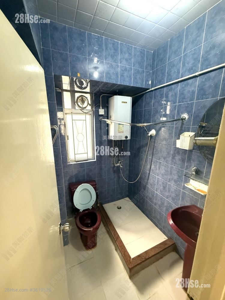 Golden Hall Building Sell 2 Bedrooms , 1 Bathroom 418 ft² Golden Hall Building Sell 2 Bedrooms , 1 Bathroom 418 ft²