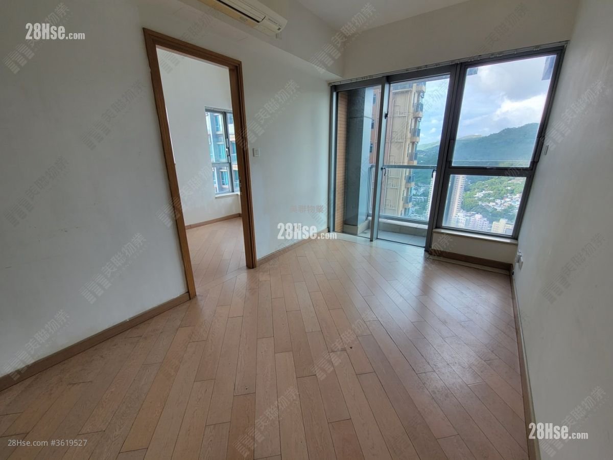 Century Gateway Sell 1 Bedroom , 1 Bathroom 374 ft²