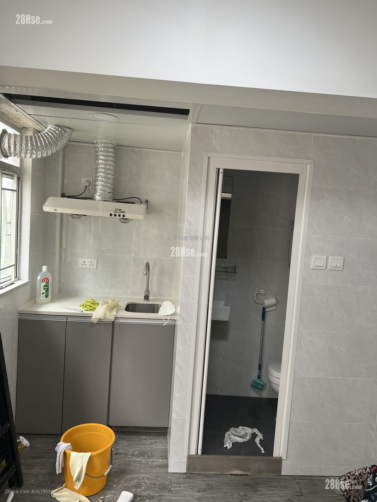 Yick Fat Building Rental Studio , 1 Bathroom 110 ft² Yick Fat Building Rental Studio , 1 Bathroom 110 ft²
