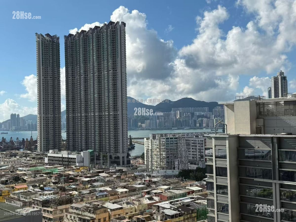 Sky Tower Sell 2 Bedrooms , 1 Bathroom 539 ft² Sky Tower Sell 2 Bedrooms , 1 Bathroom 539 ft²