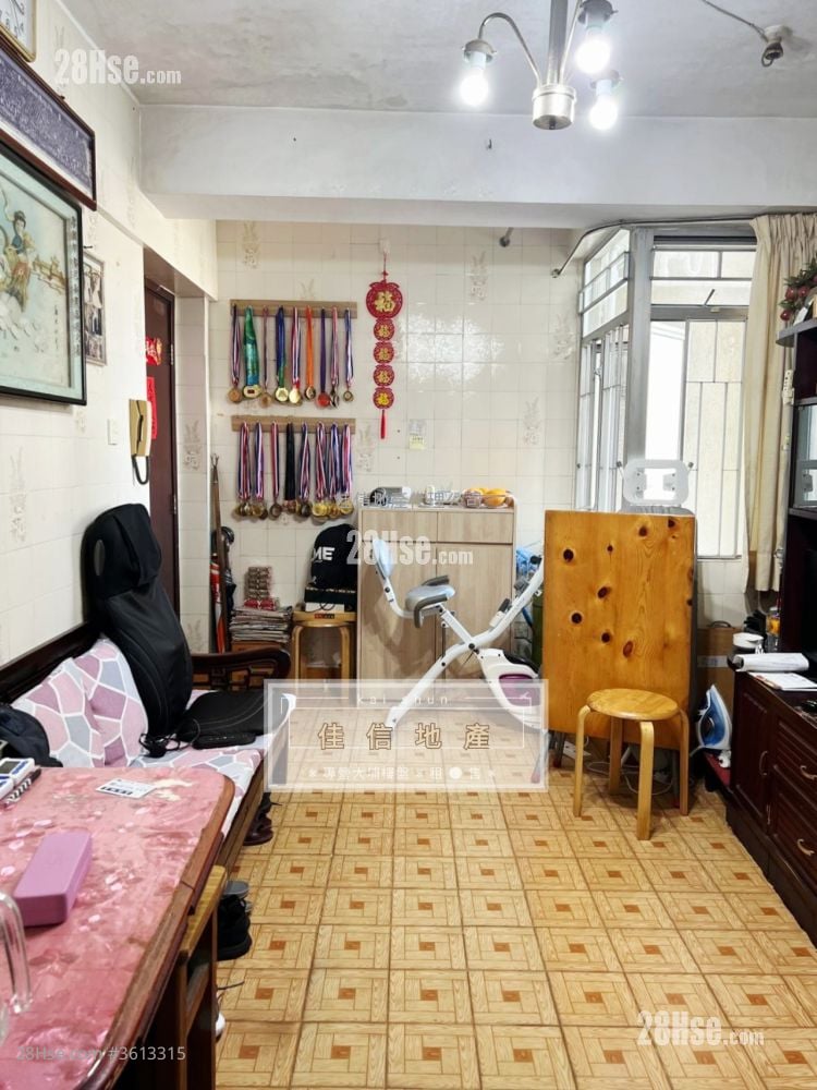 Tai Po Plaza Sell 2 Bedrooms , 1 Bathroom Tai Po Plaza Sell 2 Bedrooms , 1 Bathroom