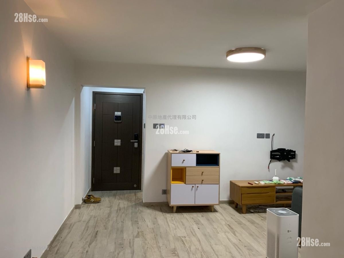 Siu Hong Court Sell 2 Bedrooms , 1 Bathroom 476 ft² Siu Hong Court Sell 2 Bedrooms , 1 Bathroom 476 ft²