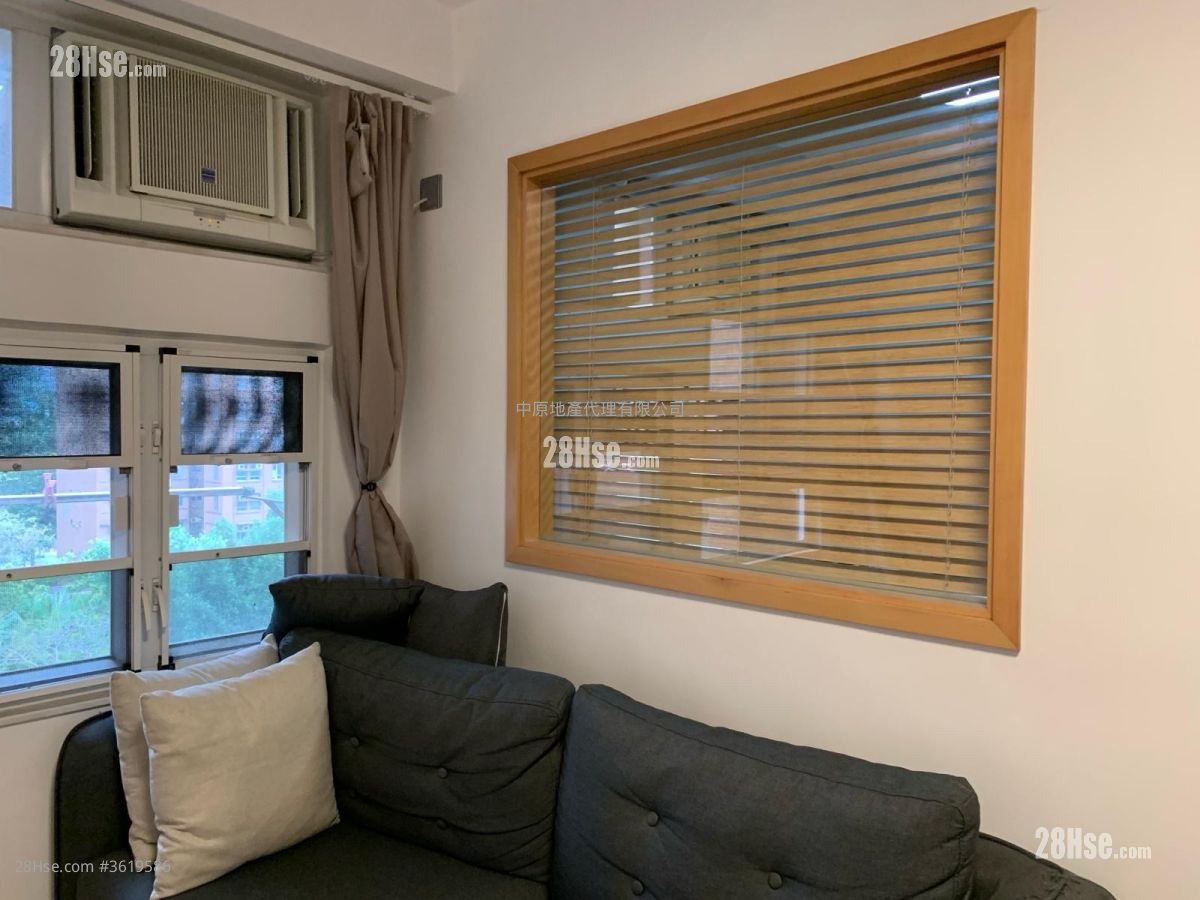 Siu Hong Court Sell 2 Bedrooms , 1 Bathroom 476 ft² Siu Hong Court Sell 2 Bedrooms , 1 Bathroom 476 ft²