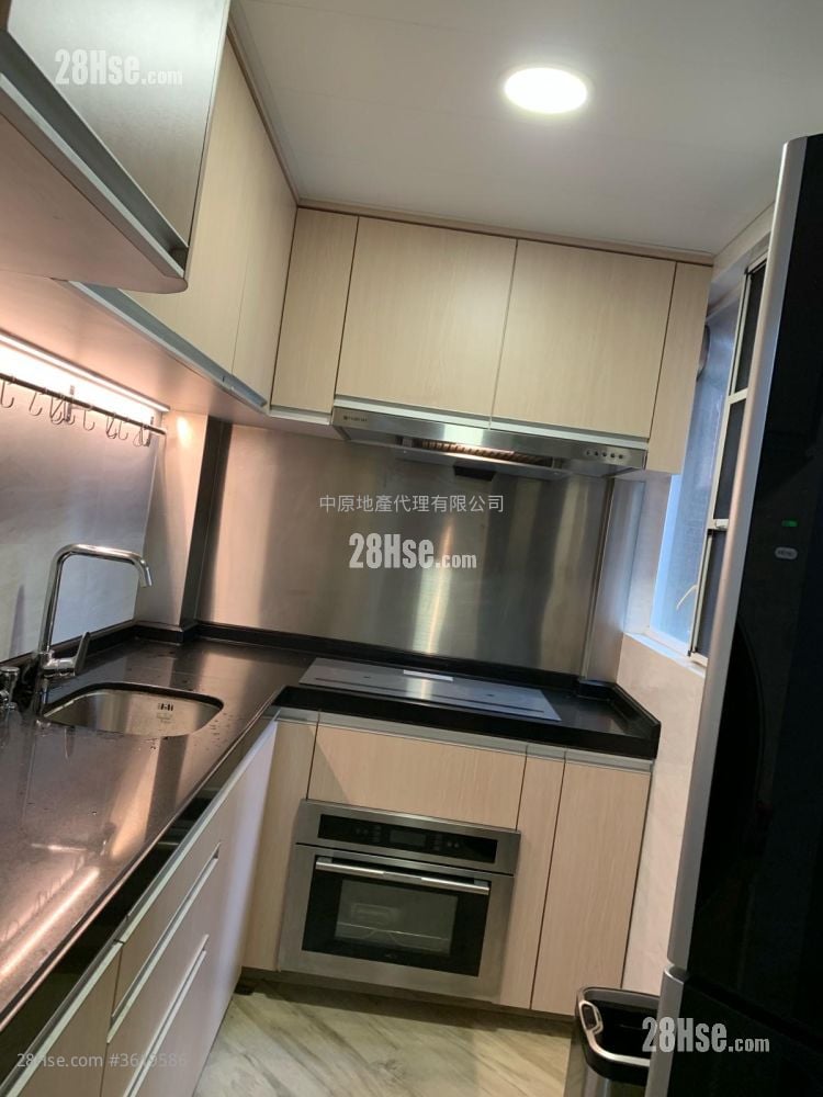 Siu Hong Court Sell 2 Bedrooms , 1 Bathroom 476 ft² Siu Hong Court Sell 2 Bedrooms , 1 Bathroom 476 ft²