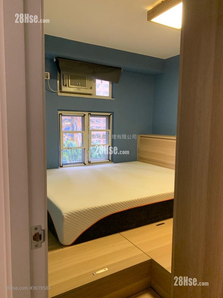 Siu Hong Court Sell 2 Bedrooms , 1 Bathroom 476 ft² Siu Hong Court Sell 2 Bedrooms , 1 Bathroom 476 ft²