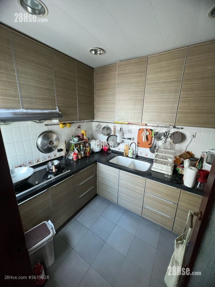 黃埔花園 售盤 4 房 , 2 浴室 860 平方呎 黃埔花園 售盤 4 房 , 2 浴室 860 平方呎