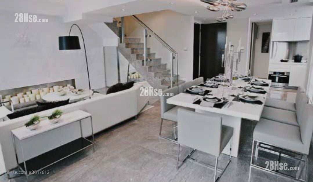 Le Billionnaire Rental 5+ Bedrooms , 1 Bathroom 1,306 ft²