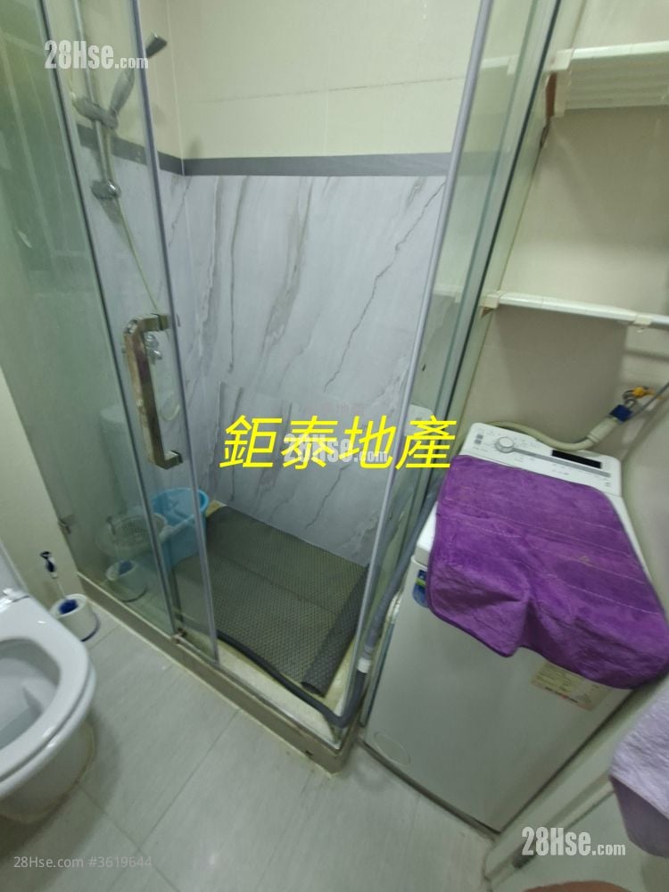 Lisa House Rental 2 Bedrooms , 1 Bathroom 490 ft² Lisa House Rental 2 Bedrooms , 1 Bathroom 490 ft²