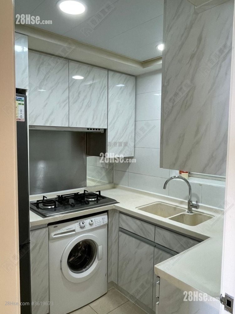 Metro Town Sell 4 Bedrooms , 3 Bathrooms 888 ft² Metro Town Sell 4 Bedrooms , 3 Bathrooms 888 ft²