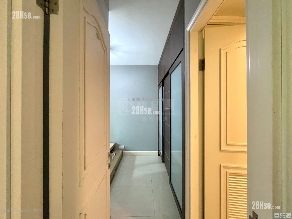 Metro Town Sell 3 Bedrooms 629 ft² Metro Town Sell 3 Bedrooms 629 ft²
