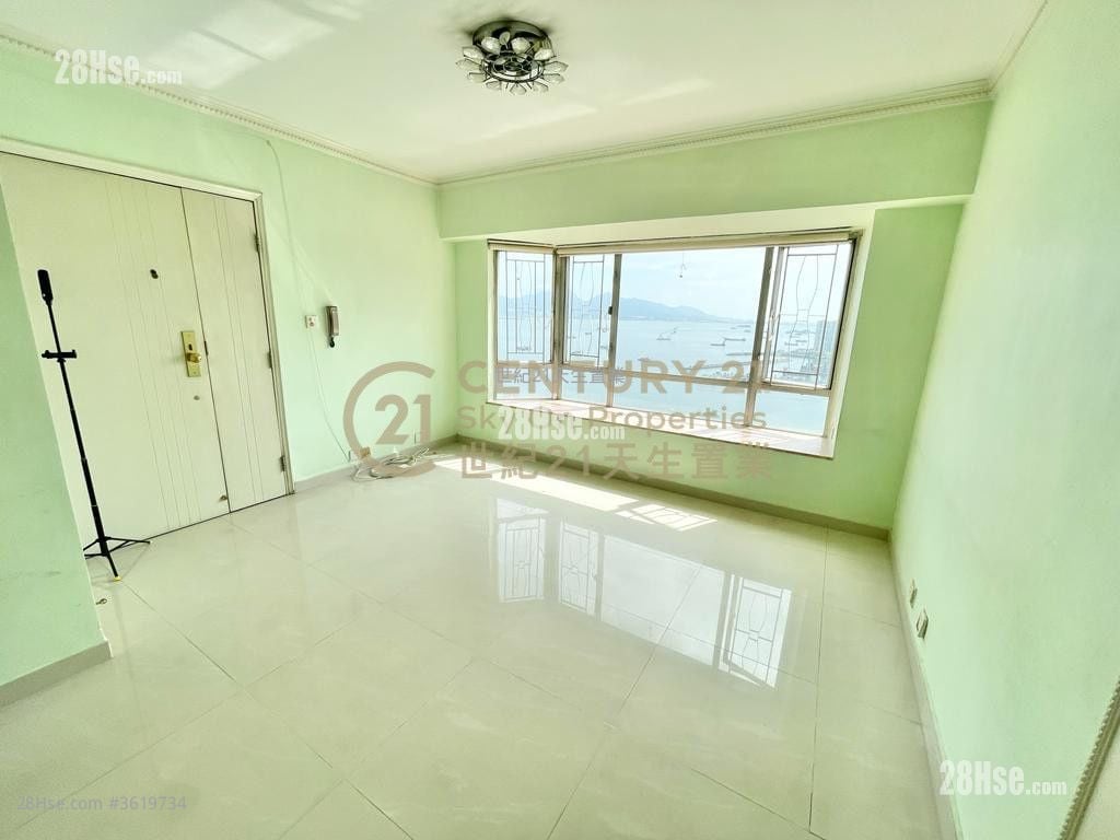 Tsing Yung Terrace Sell 3 Bedrooms , 2 Bathrooms 696 ft²