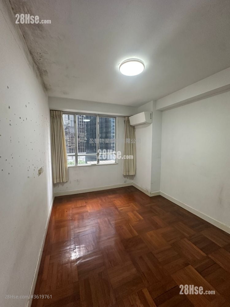Phoenix Court Sell 3 Bedrooms , 2 Bathrooms 1,119 ft² Phoenix Court Sell 3 Bedrooms , 2 Bathrooms 1,119 ft²