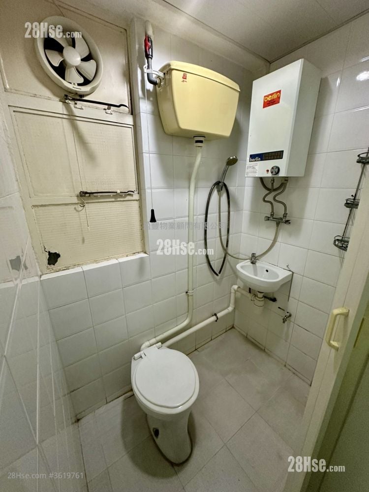 Phoenix Court Sell 3 Bedrooms , 2 Bathrooms 1,119 ft² Phoenix Court Sell 3 Bedrooms , 2 Bathrooms 1,119 ft²